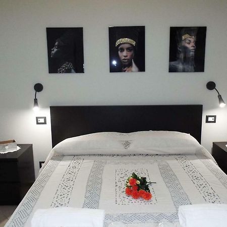 Cefalu Studio Room And Apartments Eksteriør billede
