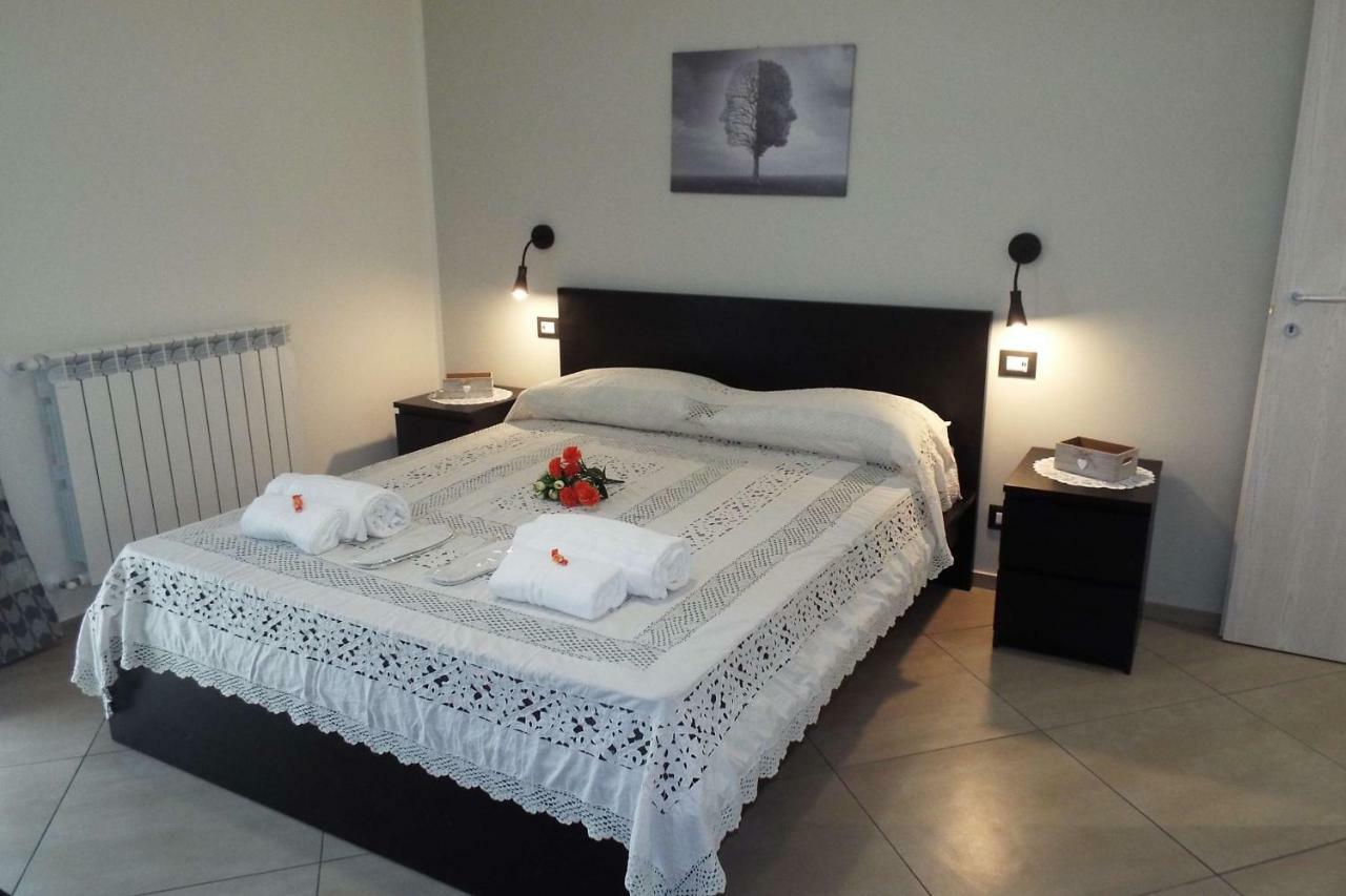 Cefalu Studio Room And Apartments Eksteriør billede