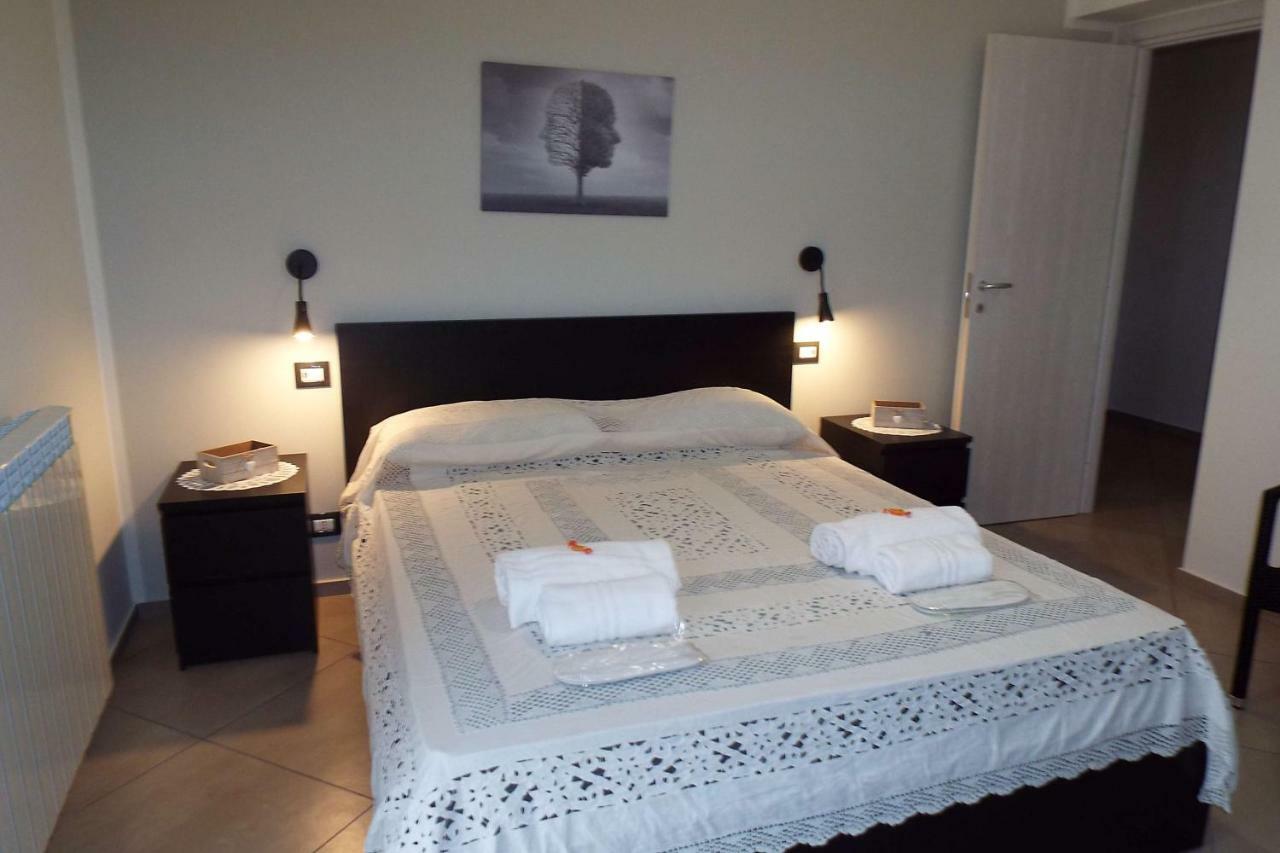Cefalu Studio Room And Apartments Eksteriør billede